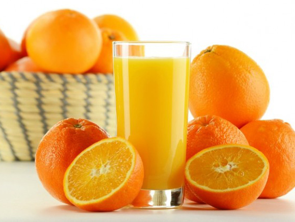 Cam giàu vitamin C - tăng sức đề kháng cho mẹ bầu. 