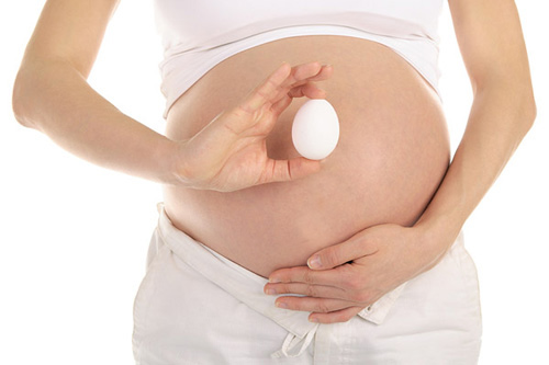 Trứng có hơn 12 loại vitamin và khoáng chất cùng với lượng lớn protein chất lượng rất cần thiết cho thai kỳ